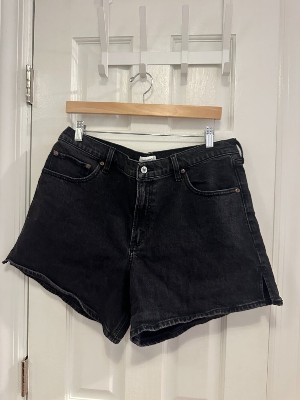 Abercrombie & Fitch Black Denim High Rise Dad Short (Size 33/16)